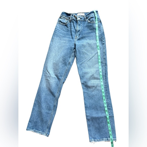 Abercrombie and Fitch the 90s straight ultra high-rise curve love jeans size 25. - Picture 3 of 7